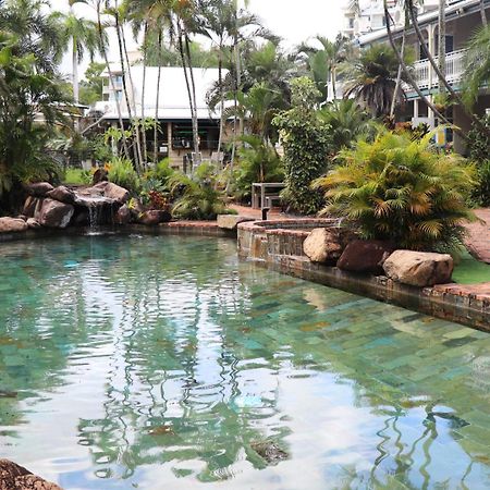 Colonial Palms Motor Inn Эйрли-Бич Экстерьер фото