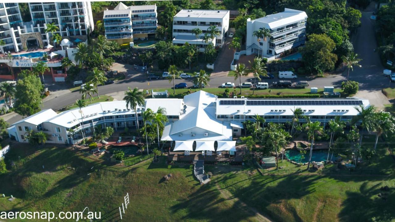 Colonial Palms Motor Inn Эйрли-Бич Экстерьер фото
