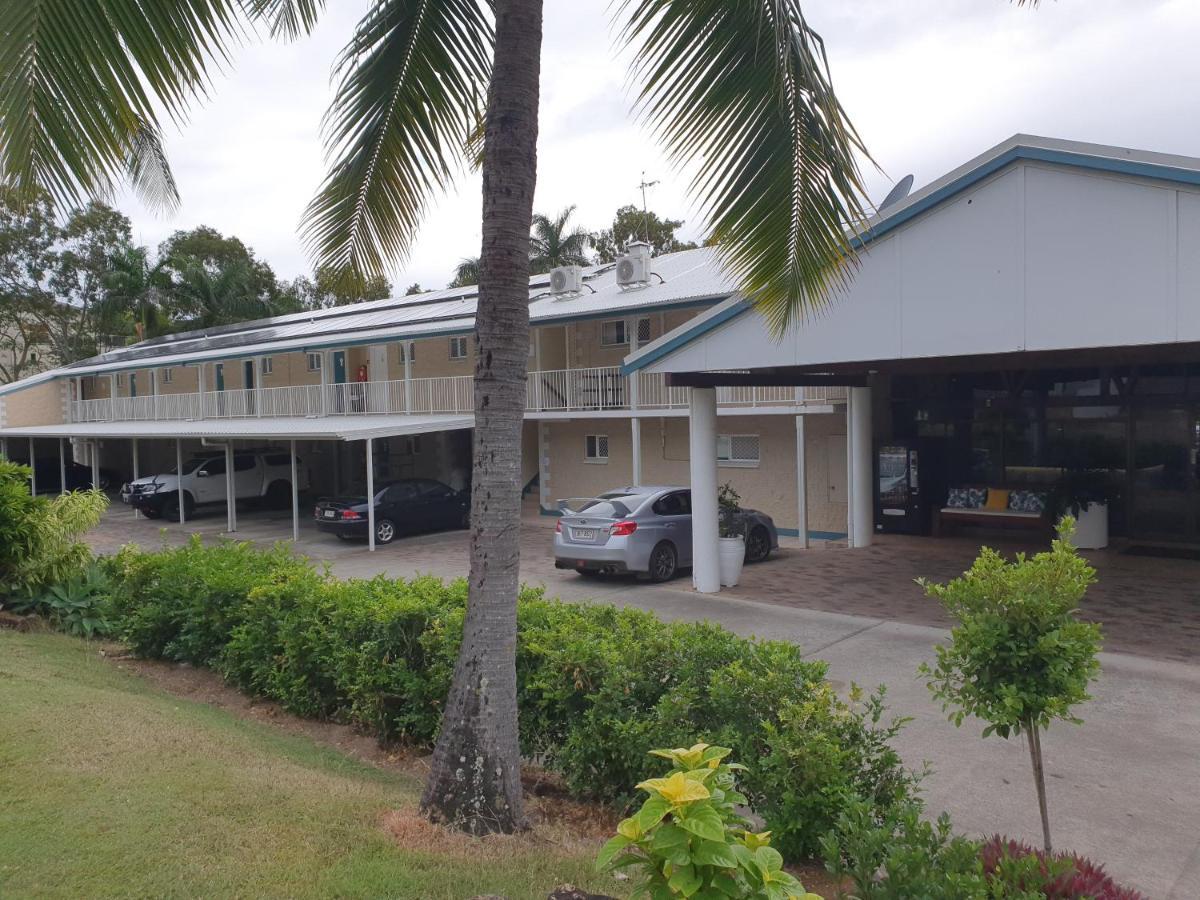 Colonial Palms Motor Inn Эйрли-Бич Экстерьер фото
