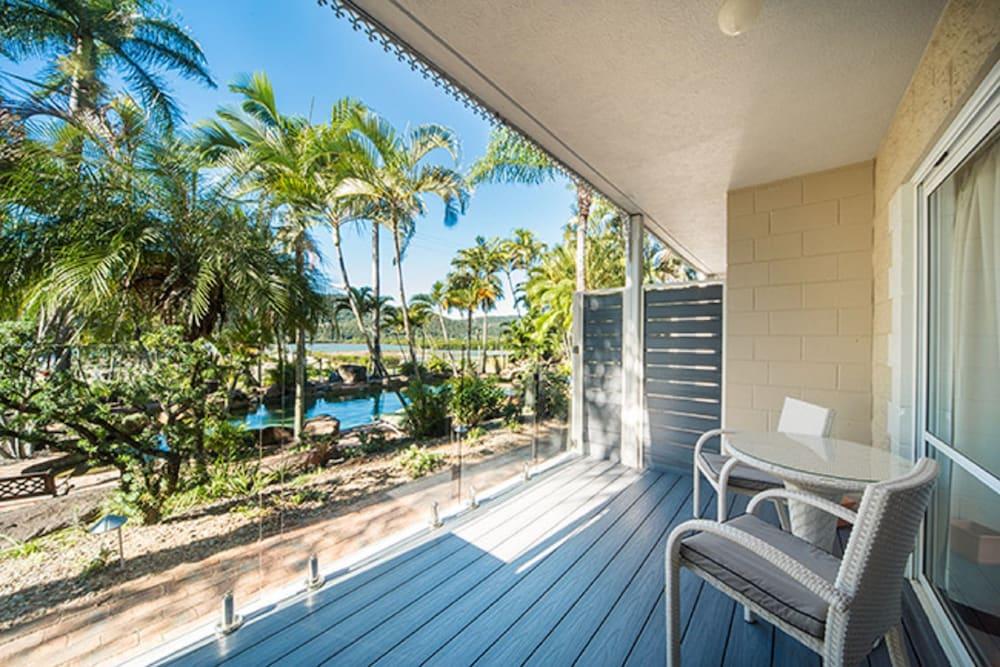 Colonial Palms Motor Inn Эйрли-Бич Экстерьер фото