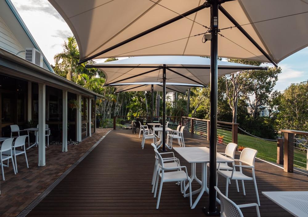 Colonial Palms Motor Inn Эйрли-Бич Экстерьер фото