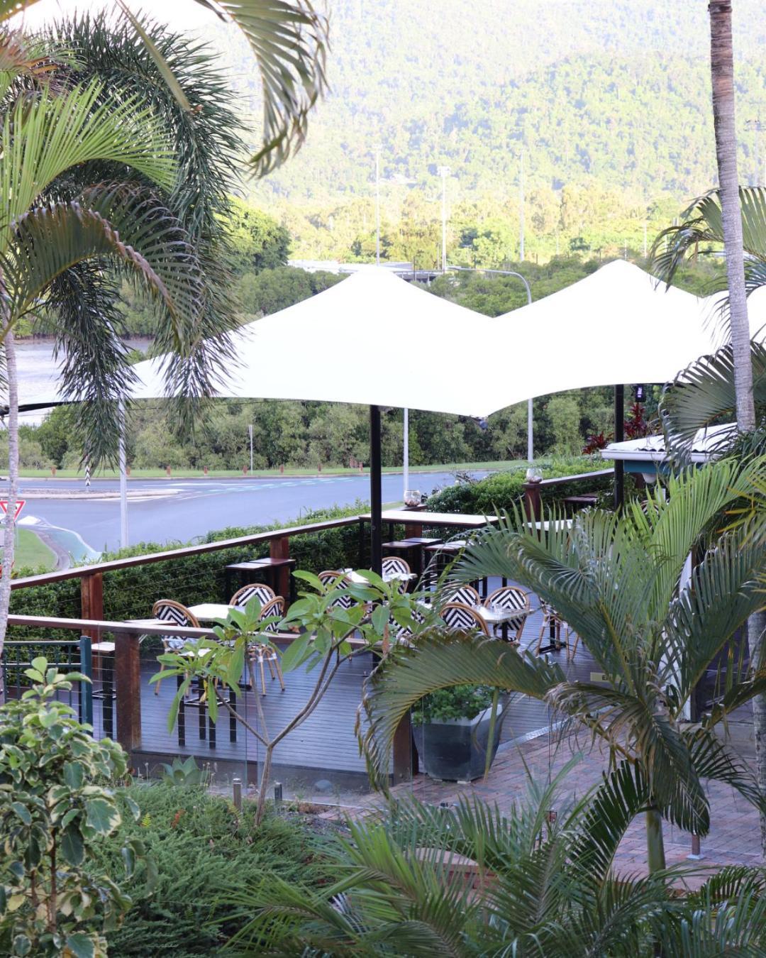 Colonial Palms Motor Inn Эйрли-Бич Экстерьер фото